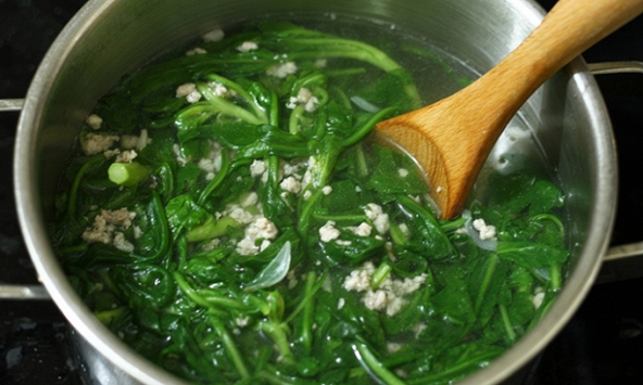 Loại rau được ví như thuốc an thần tự nhiên, dưỡng tim, bổ phổi và cực giàu canxi, sắt