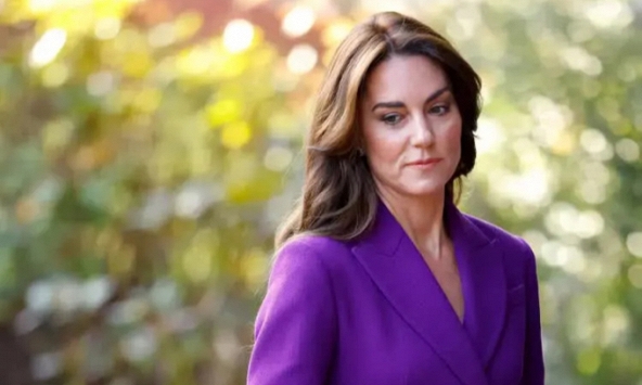 Công nương Kate 'ra ngoài cùng gia đình' sau nhiều tháng ở ẩn để điều trị ung thư, ngày trở lại có còn xa?