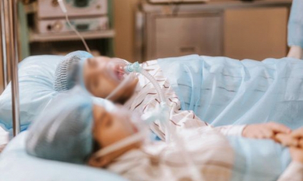 Hai mẹ con bị ngộ độc botulinum nguy kịch vì 1 món 'chống ngán' mâm cơm Việt nào cũng có