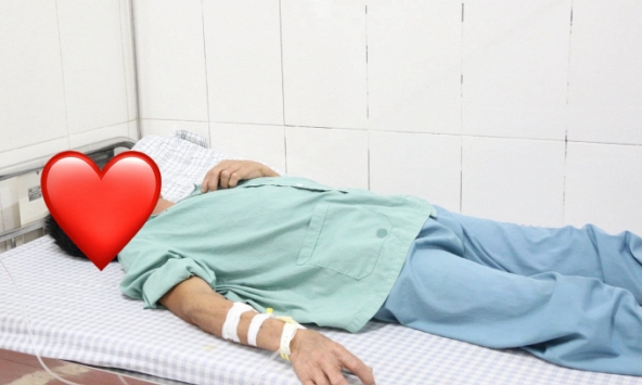 Người đàn ông bị viêm màng não sau 10 ngày ăn lòng lợn