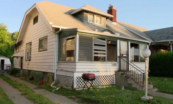 Phát hiện thi thể bé trai 3 tuổi trong tủ lạnh suốt 3 tháng, danh tính hung thủ gây phẫn nộ