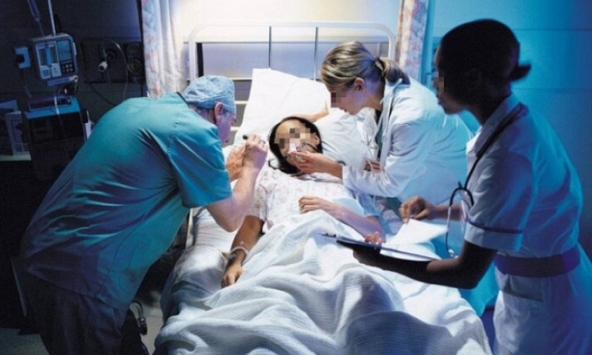 Người phụ nữ nhận chẩn đoán ung thư tuyến giáp sau 2 năm bỏ qua 8 dấu hiệu: “Tôi tưởng đó là bệnh vật”