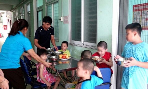 Các em bé ở mái ấm Hoa Hồng đang phải cách ly y tế trong 21 ngày