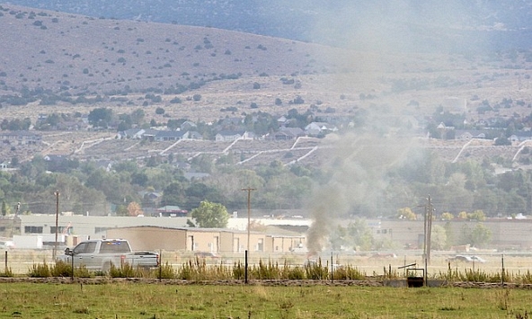 Tai nạn thảm khốc: 2 máy bay đâm nhau rồi bốc cháy dữ dội trên bầu trời 