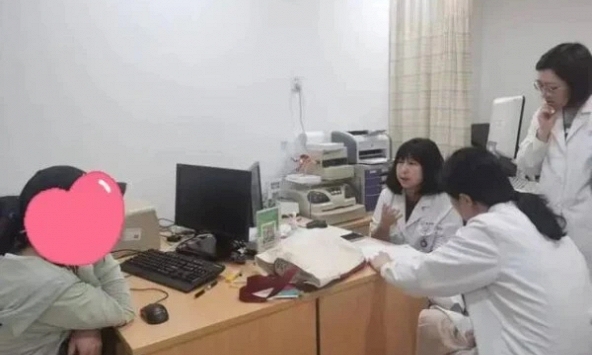 Bé gái 15 tuổi đã đi 'đông lạnh trứng', hiểu sự tình ai cũng thương cảm