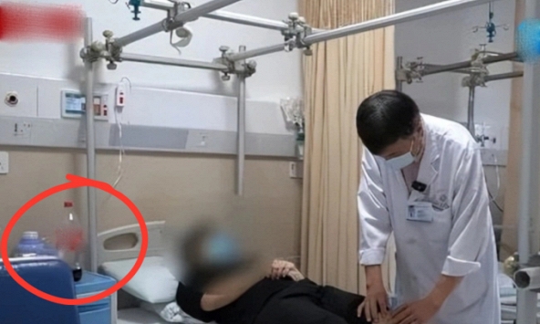 Mới 35 tuổi xương đã “xốp như tổ ong”, ho 1 cái gãy đôi xương đùi vì quá mê loại nước uống quen thuộc