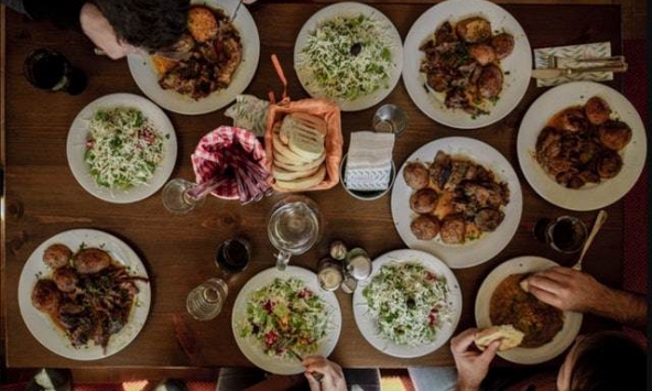 Bác sĩ Nhật chỉ phương pháp ăn thịt lành mạnh, là bí quyết trường thọ của vô số người già