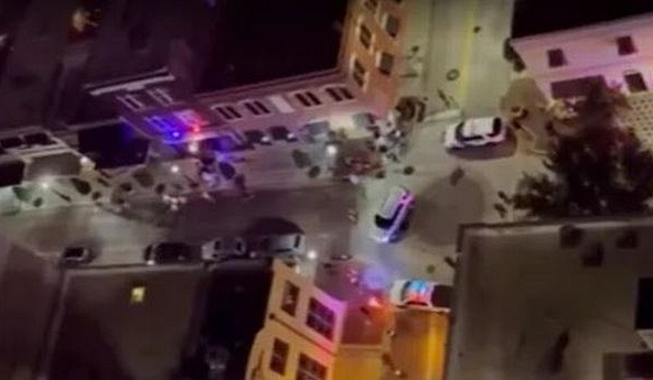 Nóng: Xả súng trong lễ hội Halloween tại Mỹ, nhiều người thương vong