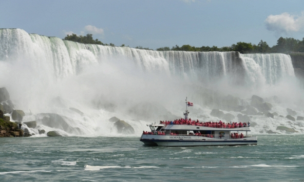 3 mẹ con cùng rơi xuống từ thác nước cao 60 mét tử vong, cảnh sát điều tra phát hiện bí mật sau thảm kịch gây sốc 