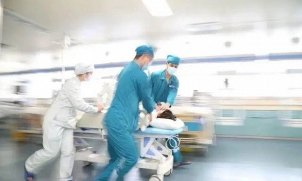 Người đàn ông đột tử dù khám sức khỏe bình thường, bác sĩ chỉ ra 2 sai lầm tai hại nhiều người mắc phải