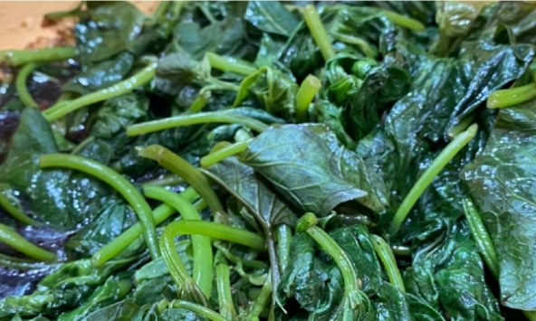 Người đàn ông ung thư gan 51 tuổi kiên trì ăn 1 loại rau, 1 năm sau đi khám, nhận kết quả bất ngờ