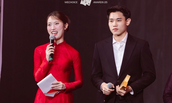 Màn bắn 'tiếng Nghệ An' gây sốt của Khánh Vy - Đình Bắc: 2 anh tài xứ Nghệ hội tụ ở WeChoice Awards