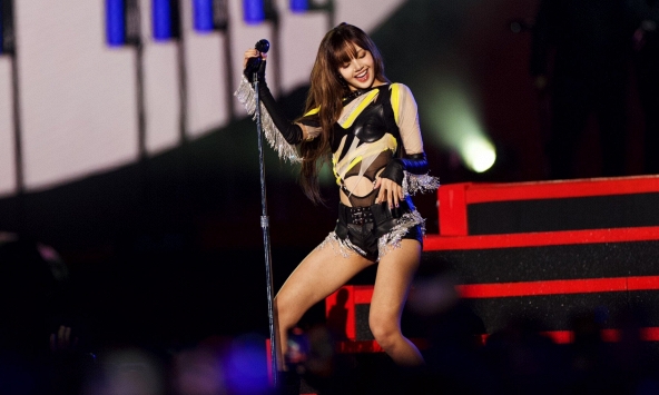 Lisa (BLACKPINK) cùng dàn nghệ sĩ hàng đầu thế giới sẽ biểu diễn tại lễ khai mạc World Cup 2026