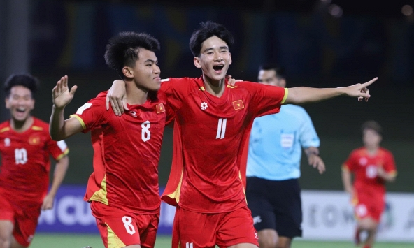 Xác định 4 cặp đấu tứ kết U17 châu Á và 9 đội tuyển dự World Cup 2026: Tự hào có Việt Nam!