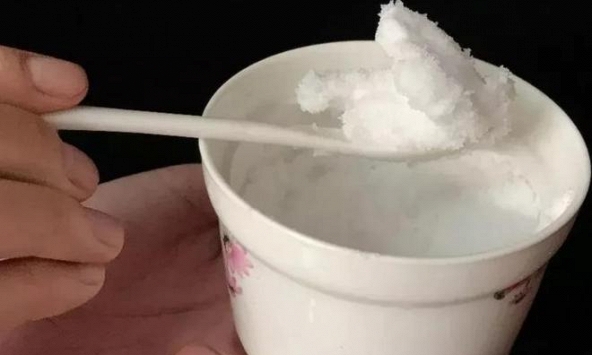 Lời khuyên đến tất cả các gia đình đang dùng 5 loại muối này: Vứt bỏ ngay!