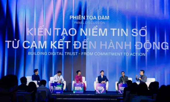 KOL Summit 2026: 34 CLB Niềm tin số và 1.500 khách mời ký cam kết đồng hành kiến tạo niềm tin số