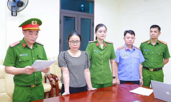 Ra quyết định khởi tố nữ kế toán Đặng Thị Lý SN 1981