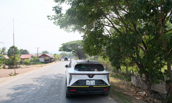 Nhờ xe điện mà càng thêm tự tin đưa con nhỏ đi “phượt” xuyên quốc gia: Đặc quyền của chiếc “nhà nghỉ di động”
