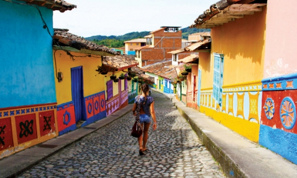 Bước ra khỏi cửa, chẳng phải đặc quyền của giới nào...