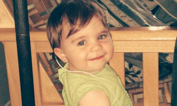 Bé Rosie và hành trình nuôi dưỡng một đứa trẻ lưỡng tính