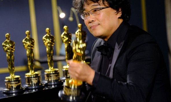 Chiến thắng của “Parasite”: Sự thay đổi trong quan điểm bảo thủ của Hollywood.