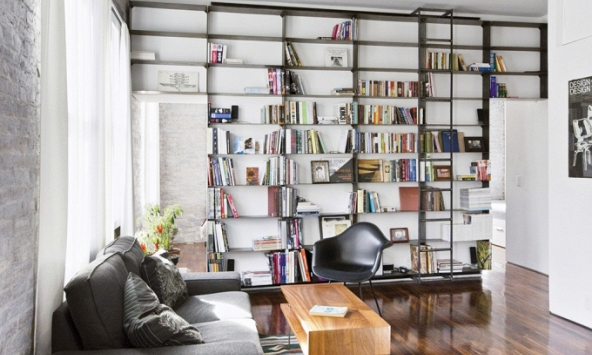 Đọc sách, ngắm kệ