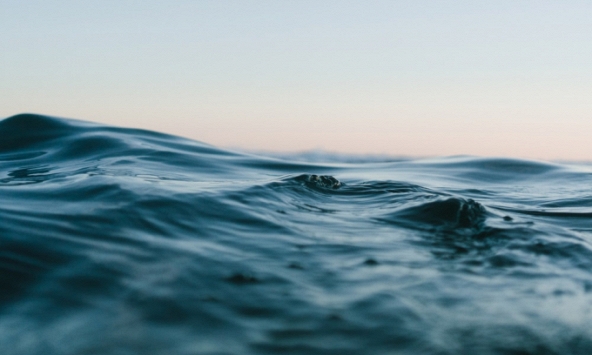 Chết khát giữa đại dương