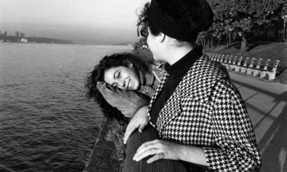  'Between Girls': Kí ức thanh xuân của những cô gái qua ảnh