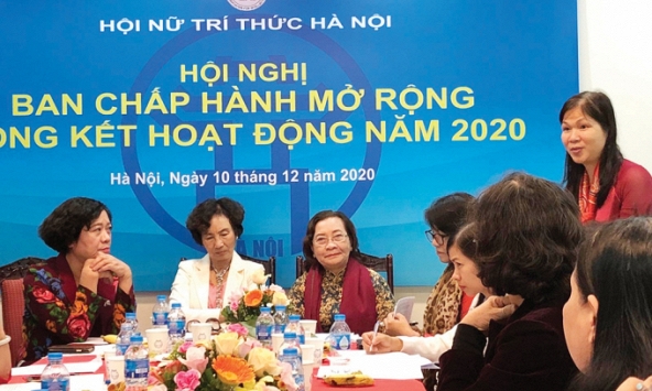 Nữ trí thức Hà Nội với sự nghiệp xây dựng và phát triển Thủ đô