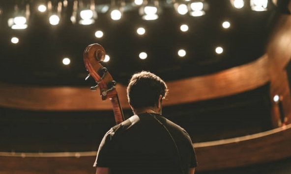 Nghệ sỹ có nguy cơ mắc trầm cảm cao gấp 2 lần bình thường.