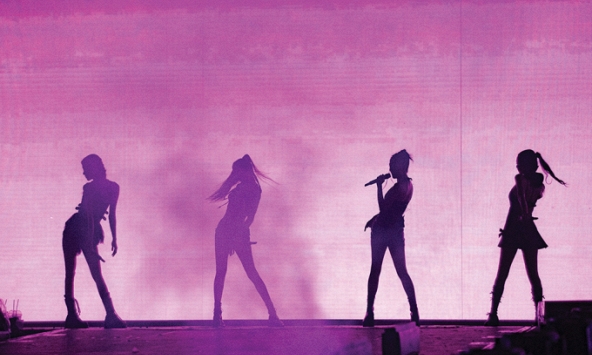 Concert BlackPink, “Những tấm vé đắt giá” và giấc mơ của giới trẻ