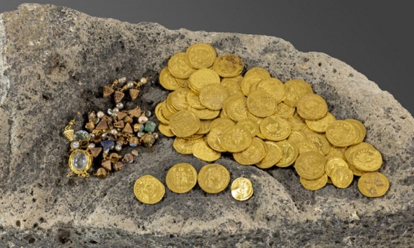 Israel phát hiện kho báu vàng hiếm có từ thời đế chế Byzantine