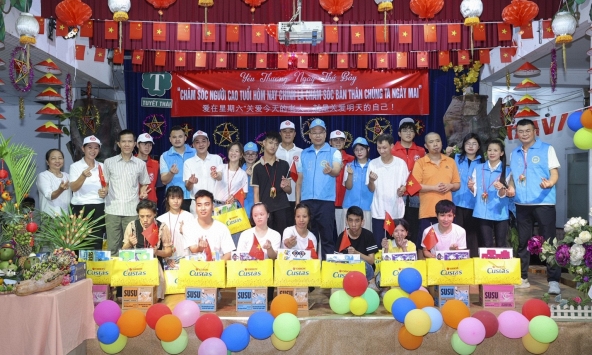 Thiện nguyện gắn kết nghĩa tình Việt Nam - Trung Quốc