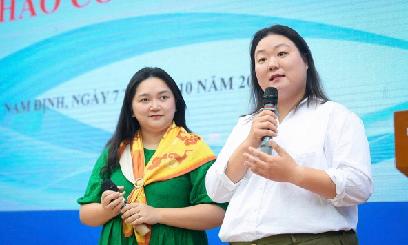 Tiếng nói Xanh mùa 3 bùng nổ với thể thức Nghị viện Anh, thách thức tư duy và bản lĩnh học sinh Việt