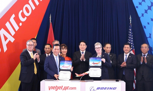 Chủ tịch nước Lương Cường chứng kiến Vietjet nhận bàn giao tàu bay Boeing đầu tiên – dấu mốc 30 năm quan hệ Việt Nam – Hoa Kỳ