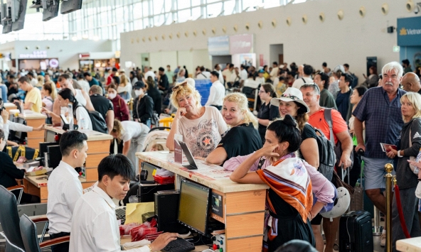 Cảng hàng không quốc tế Phú Quốc phục vụ hơn 2,27 triệu khách trong 3 tháng cao điểm đầu năm