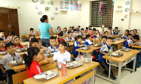 Hà Nội: Thống nhất quy trình tổ chức bữa ăn bán trú