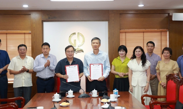 Nhà xuất bản Giáo dục Việt Nam: Hợp tác trong việc hoàn thiện sách điện tử, sách và tài liệu số