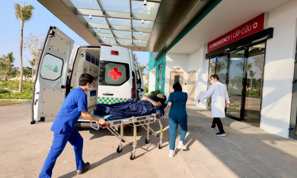Thấy gì từ cái bắt tay giữa Bệnh viện Quốc tế Mặt Trời Phú Quốc và hai bệnh viện tuyến cuối?