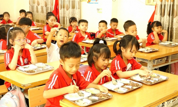  Hà Nội yêu cầu rà soát phương án tổ chức bữa ăn bán trú