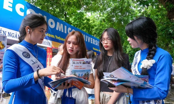 Sinh viên ngành học STEM bắt đầu được xét học bổng, vay tiền học phí