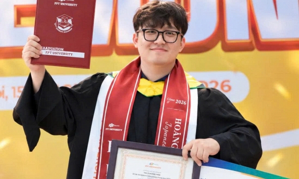 Từng xuất khẩu lao động tại Nhật Bản, chàng trai nỗ lực trở thành thủ khoa tốt nghiệp đại học ở tuổi 27