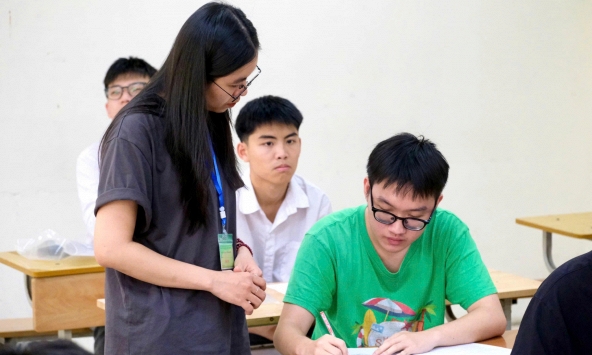 Đánh giá học sinh: Chuyển từ học bạ giấy sang học bạ số