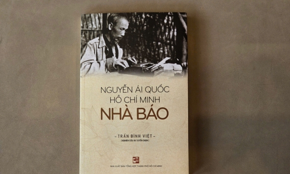 Ra mắt tác phẩm “Nguyễn Ái Quốc - Hồ Chí Minh - Nhà báo” nhân kỷ niệm 100 năm Ngày Báo chí Cách mạng Việt Nam