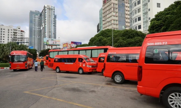 Nhu cầu sử dụng xe đưa đón cán bộ tại TP.HCM có xu hướng tăng