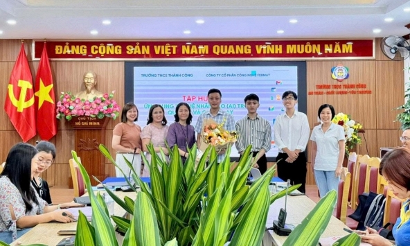 Trường THCS Thành Công đẩy mạnh ứng dụng công nghệ vào giảng dạy và quản lý 