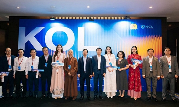 Ngước nhìn lại: KOL & Báo chí - ai giữ vai trò chi phối thông tin?