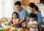 Cha mẹ dạy con thiết lập nền tảng cho một cuộc sống khỏe mạnh