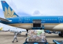 Vietnam Airlines và Đường sắt Việt Nam chung tay vận chuyển miễn phí hàng cứu trợ đến miền Trung